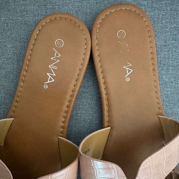 *SOLD* ANNA pink slides - Picture 4 of 5